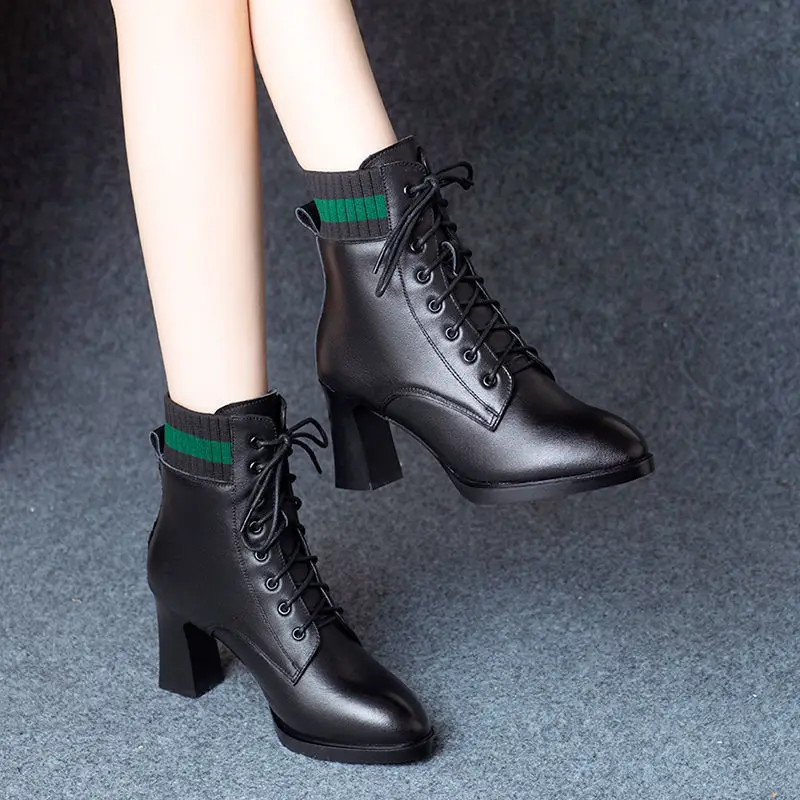 

Женские короткие ботинки из мягкой кожи, зимняя обувь на высоком каблуке, с острым носком, смешанные цвета, на блочном каблуке, женская обувь...