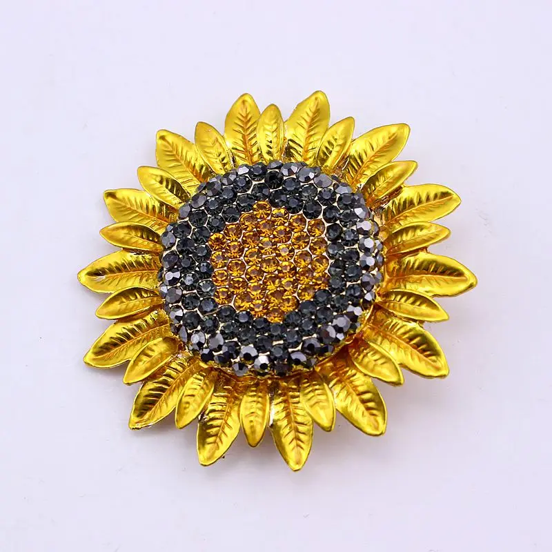 TANGTANG Large Sunflower Brooch Full Rhinestone Yellow Crystal Brooch For Women Painted Hot Jewelry Scarf Pins Clip Badge Trendy Fashion Winter Flower Jewelry Drop Shipping Wholesale And Retail 56MM Diametre Golding