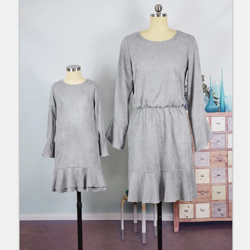 Платье для мамы и дочки однотонное | Мать ребенок