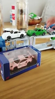 1/64 model car for Le Mans GT Porsche 911 pink color