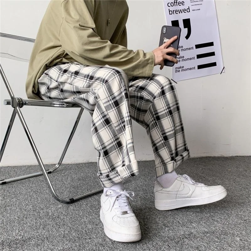 

KEMOY Men Pants Plaid Loose Retro Casual Elastic Waist Chic Wide Leg Trousers Fashion Streetwear Korean Style