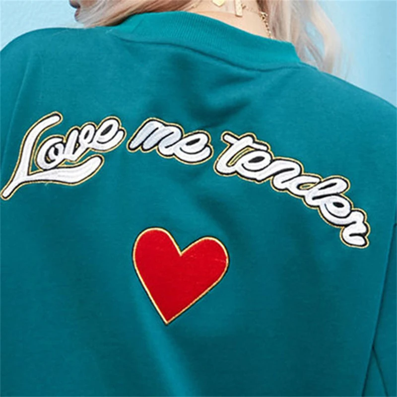 

2021 Love Heart Print Hoodie Ladies Pullover Regular Sweatshirt Women Long Sleeve Pullover Tops Sweatshirt Women