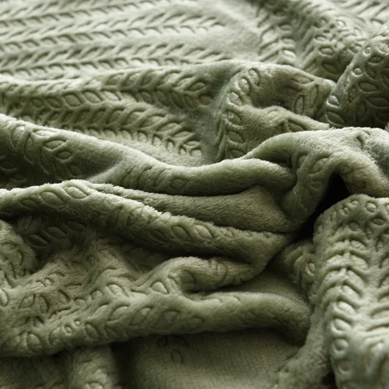 Solid Color Embossed Flannel Throw Blankets Sofa Cover Mat Warm Sheets Bedspread Coverlet Soft Summer Air Conditioning Blanket | Дом и сад