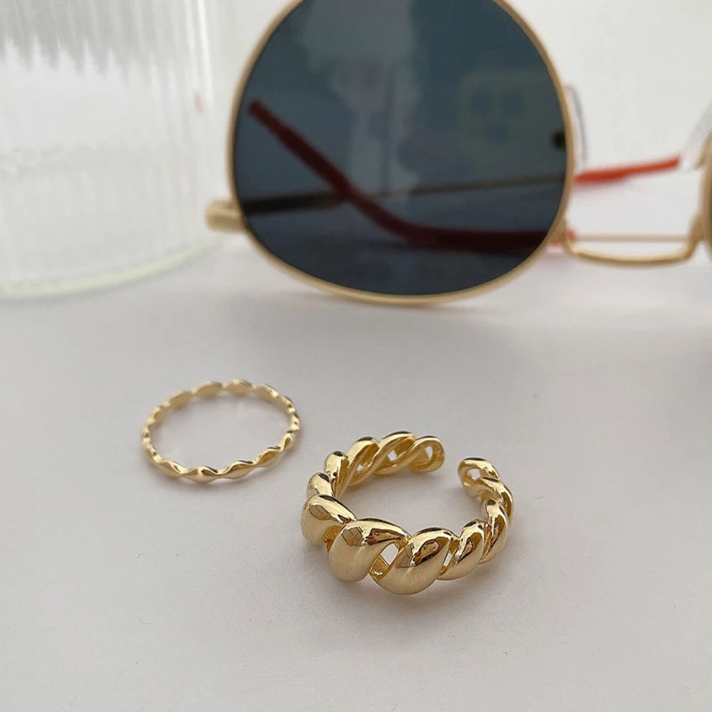 

2021 Simple Gold Sliver Color Metal Bread Croissant Geometric Fold Twist Open Rings for Women Girl Jewelry