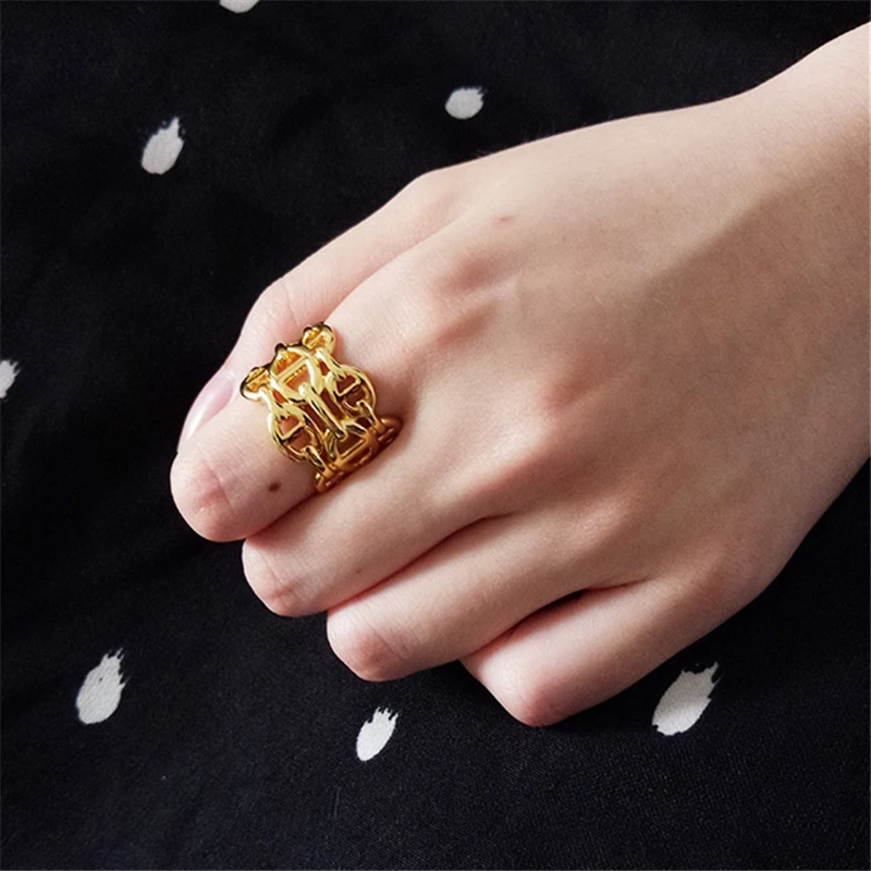 HUANZHI New Trend Curve Hollow Line Three Rows Wide Face Pig Nose Modeling Adjustable Rings For Men Women Party Jewelry