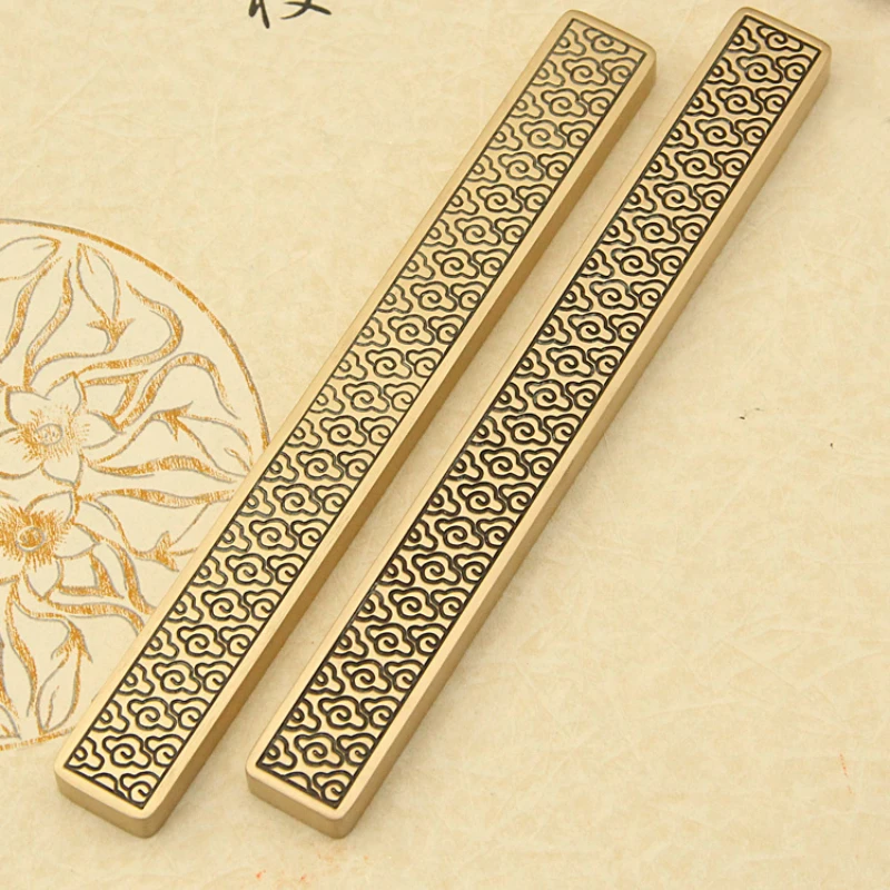 Brass Paperweights Creative Carving Xiangyun Pattern Antique Paperweights Calligraphy Supplies Xuan Paper Paper Weight Adults