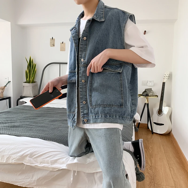 

Men's cotton denim vest with multiple pockets Men's plus size blue denim vest vest Men's loose fit sleeveless jacket BA65
