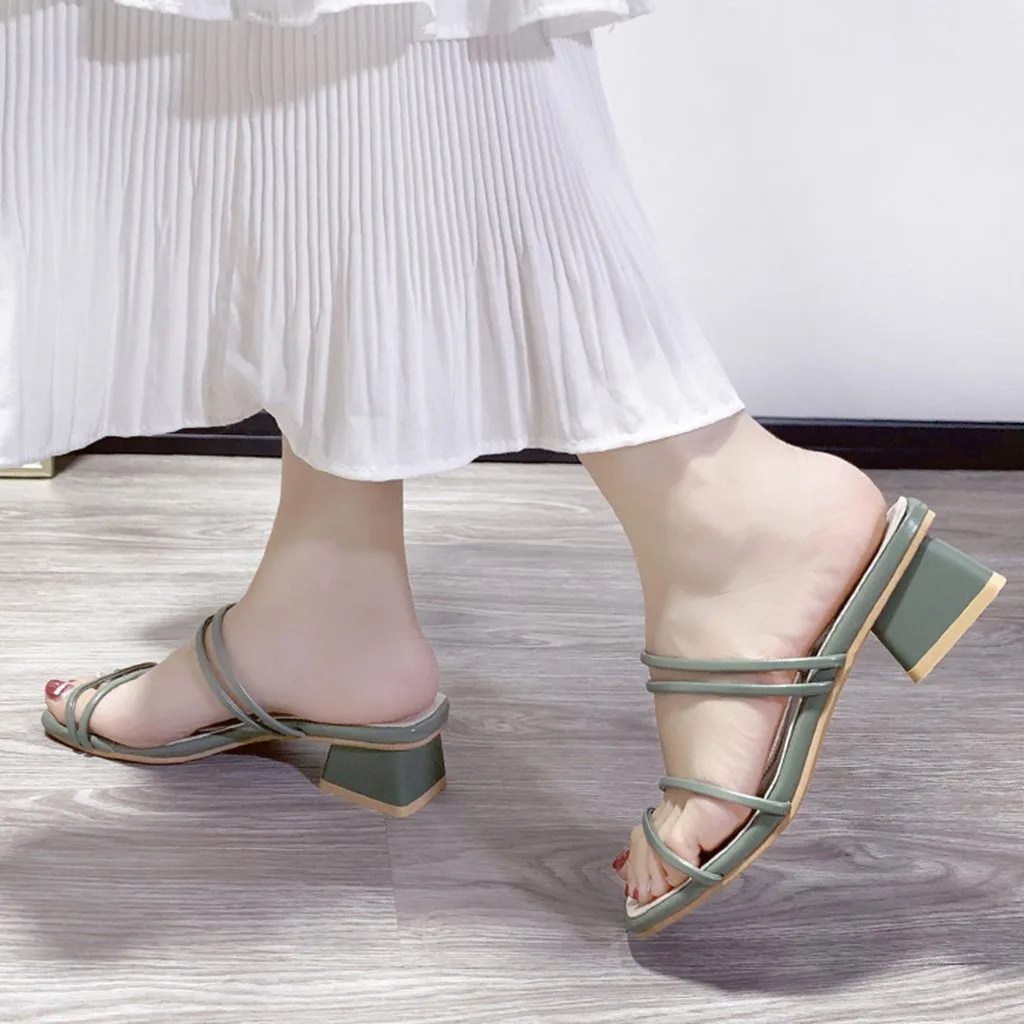 Женские босоножки Босоножки на высоком каблуке со змеиным принтом и ремешками