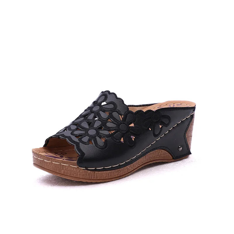 Женские шлепанцы на танкетке повседневные однотонные большие размеры 36 41 лето