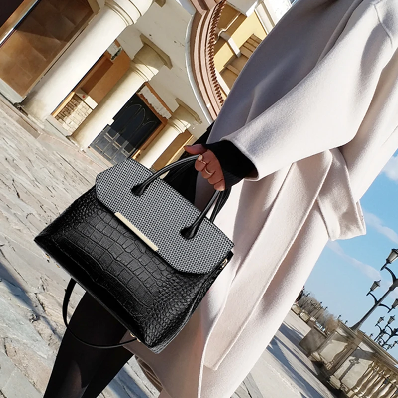 

Famous Designer Panelled Women Leather Handbags 2022 New Luxury Fashion Shoulder Messenger Bags Large Capacity Casual Totes