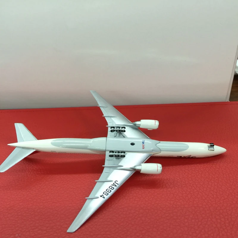 1:500 оригинапосылка упаковка Боинг 777 200 Jal Jet пассажирский самолет статический