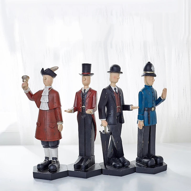 

[MGT] Retro European royal soldier gentleman doorman often decorates simple modern living room study bookcase decorations