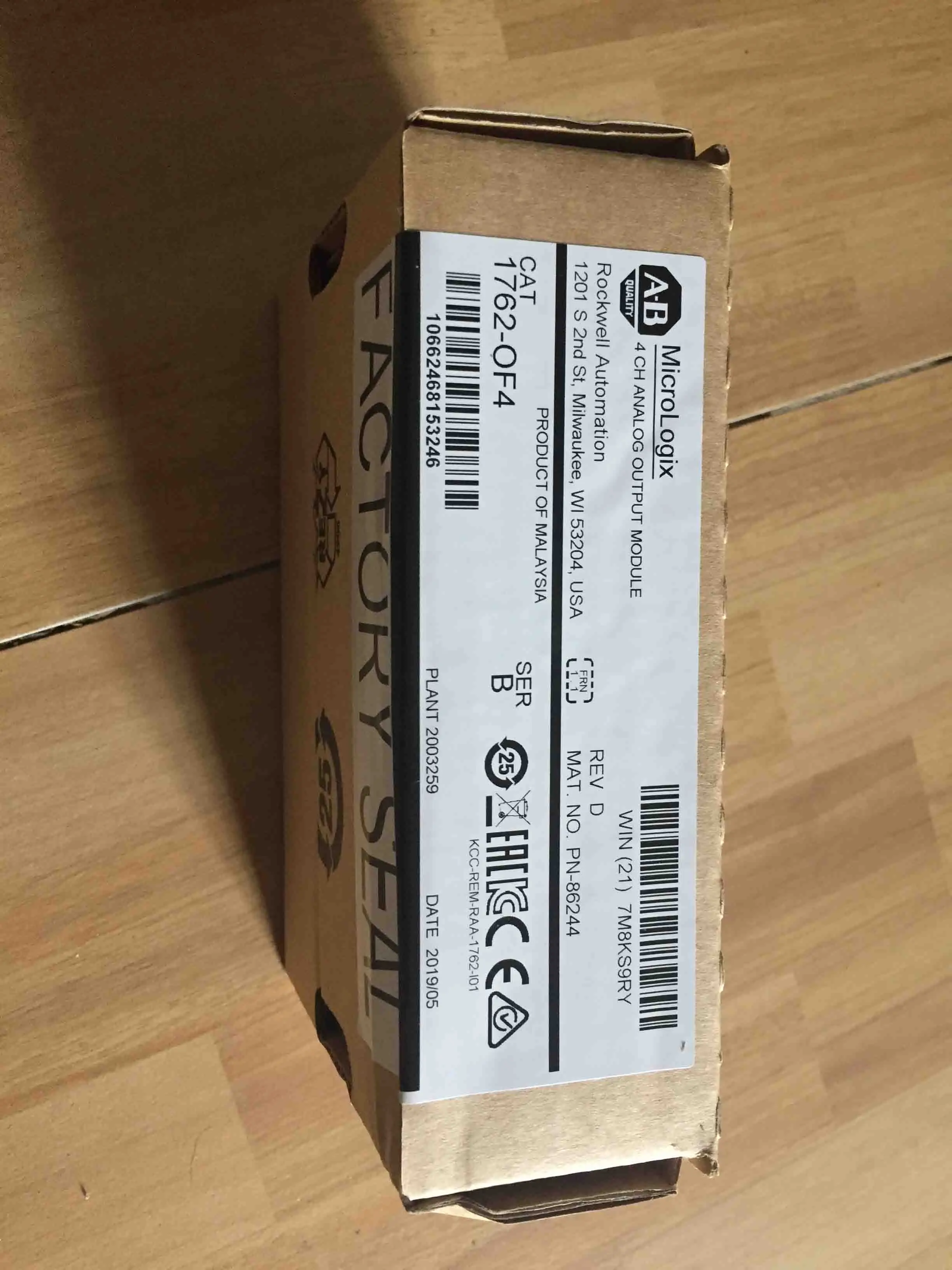 Allen-Bradley 1762-OW8 микрологикс 8 выходной s VAC/VDC модуль релейного выхода |