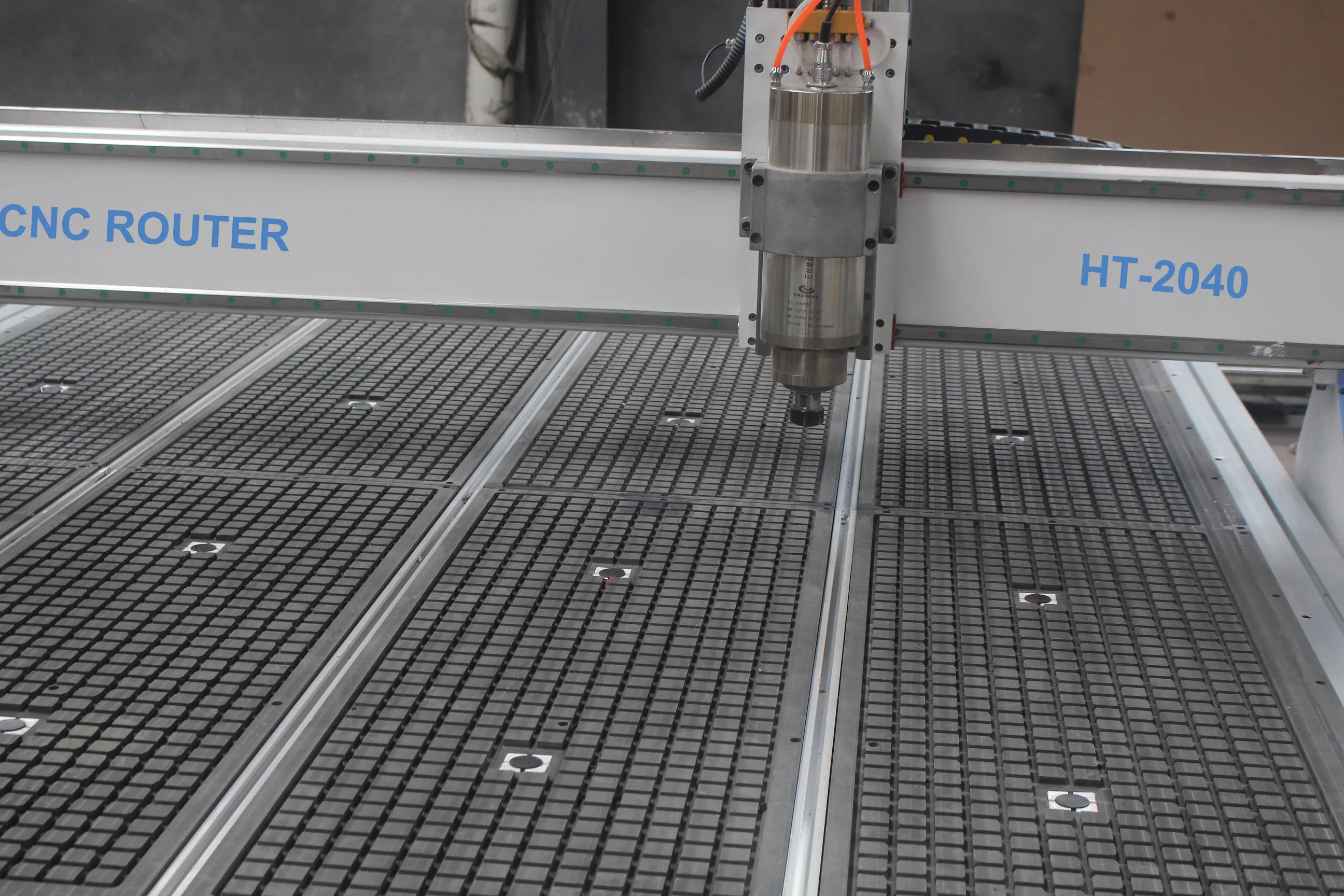 Большой фрезерный станок с ЧПУ 2040 2*4 м|Фрезы по дереву| |