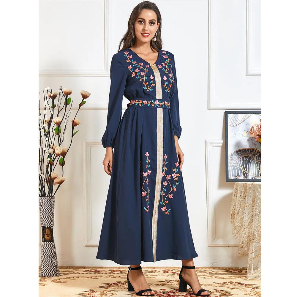 

Muslim Women Long Dress Ethnic Embroidery Abaya Maxi Robe Turkish Elbise Qatar Dubai Casual V-neck Gown Ramadan Islamic Vestido
