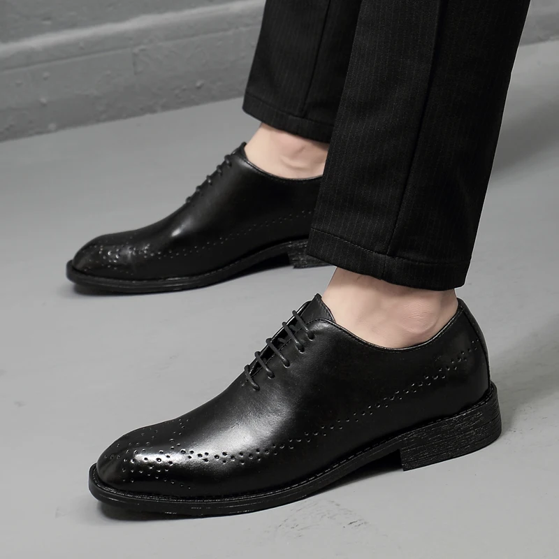 

Mens Formal dress Shoes genuine Leather Luxury Party Wedding Male Shoes Lace Up Pointed Oxford brogue Business Shoes for Men