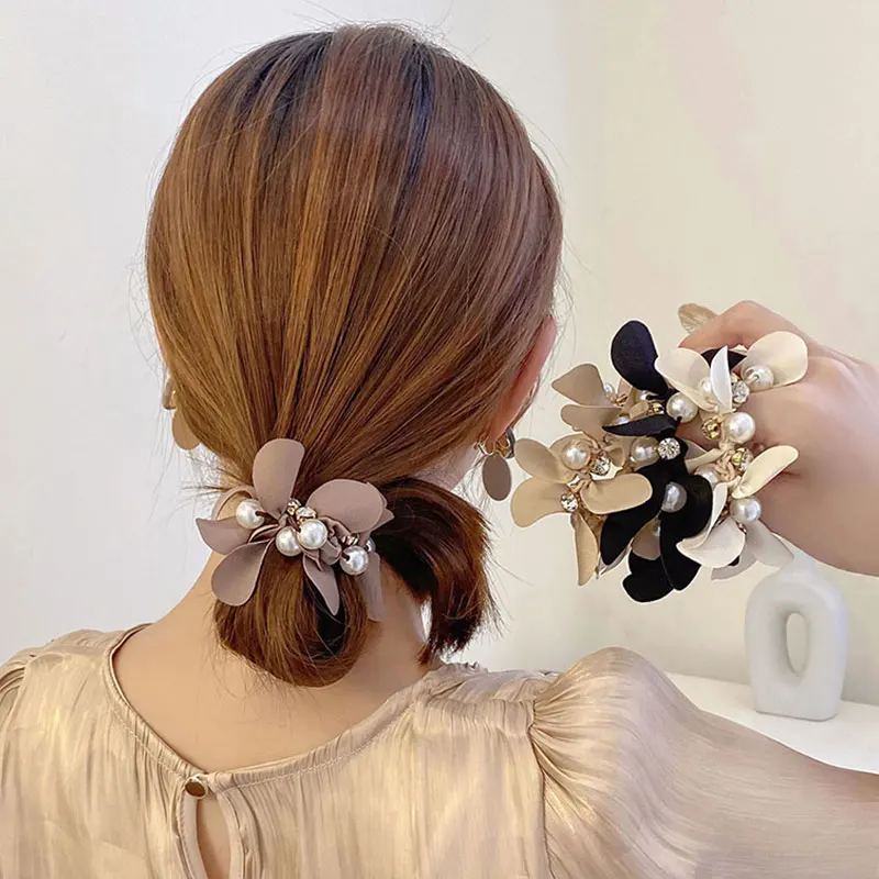 

Korean Fashion Scrunchies Pearl Rhinestone Elastic Hair Bands Temperament Sweet Rubber Bands Ponytail Holder Hair Accessories