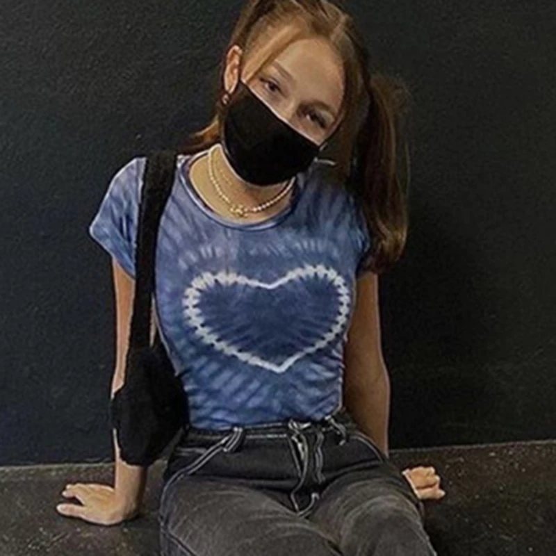 

Women Casual Close-Fitting Crop Tops Unique Style Short Sleeve Heart Printed Pattern Round Collar T-Shirt Fashion Sexy