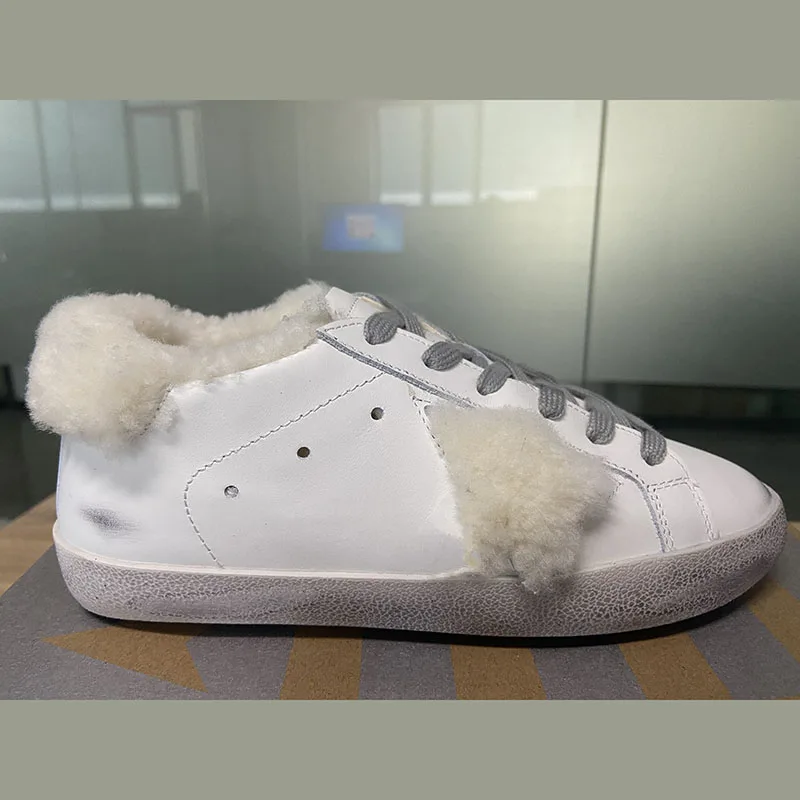 

Новинка Осень-зима 2021, детская модная теплая Повседневная обувь для скейтборда из воловьей шерсти, нескользящая увеличенная обувь для роди...