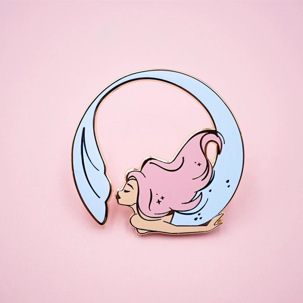 

Charm Elegant Round Shape Mermaid Hard Enamel Pin KCute Cartoon Animal Badge Fashion Lapel Backpack Pins Jewelry Gift