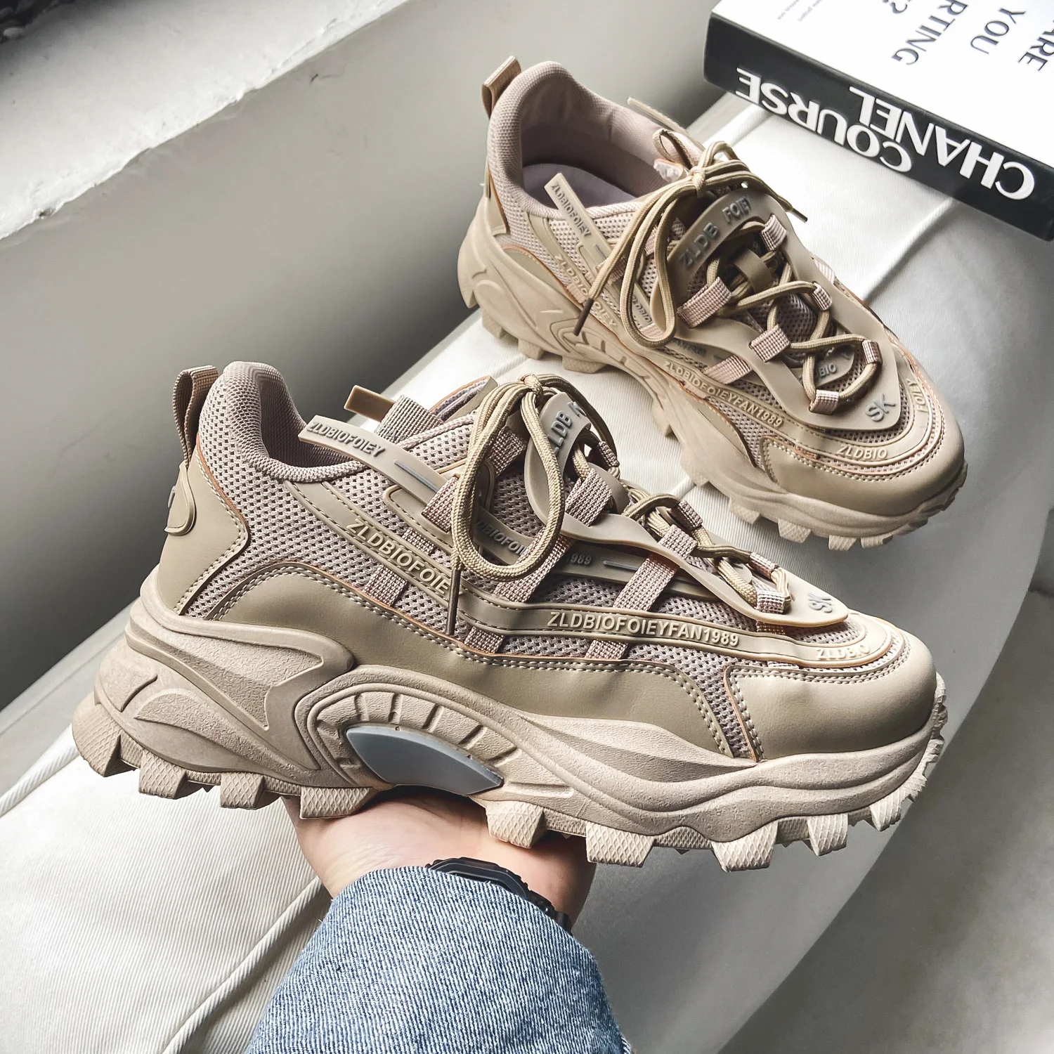 Весенние мужские кроссовки для бега на толстой подошве занятий спортом