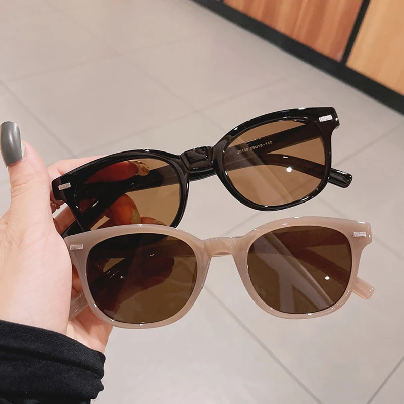 

SO&EI Retro Square Sunglasses Women Fashion Rivets Decoration Jelly Color Eyewear Shades UV400 Men Trending Sun Glasses