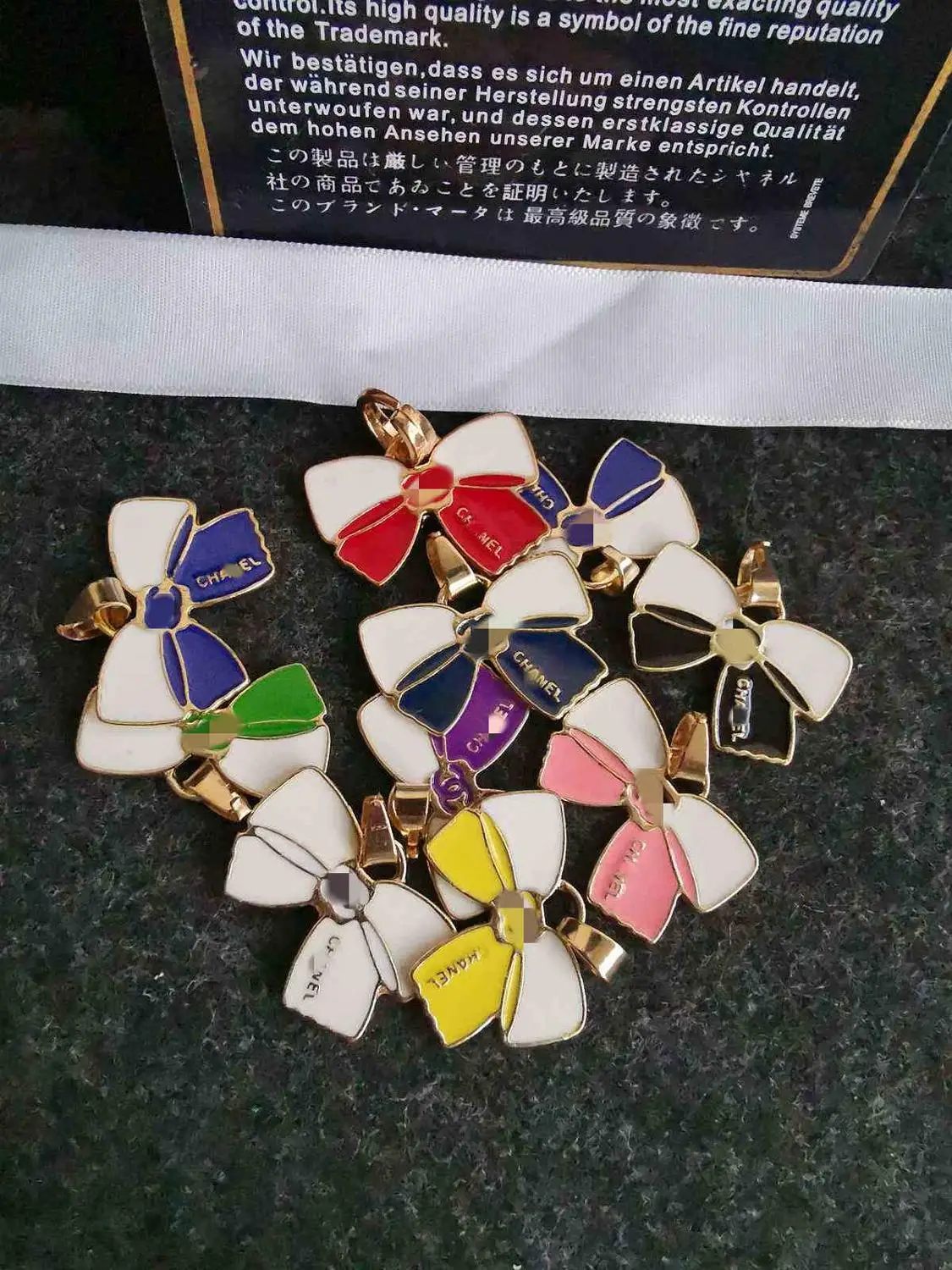 mixed 20pcs 20 шт./лот за лот разноцветных подвесных шармов с бантом DIY украшения аксессуары для браслетов колье bdcm - Окраска металла: mixed 20pcs
