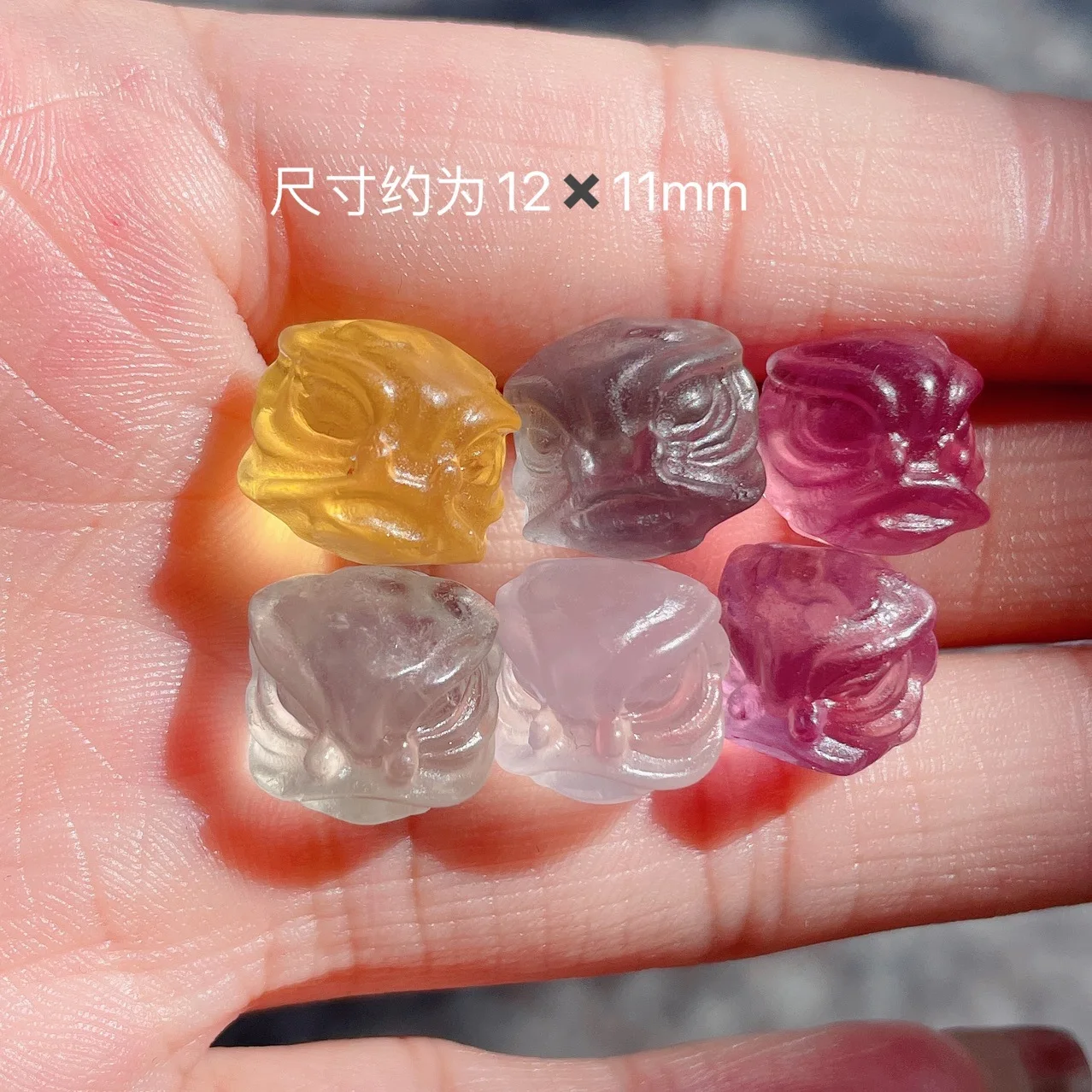 

10PCS Natural color fluorite carved cartoon lion head pendant Charm healing gems DIY accessories for jewelry making