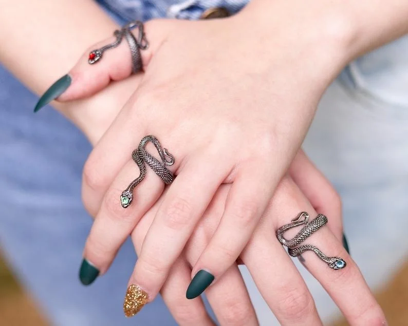 1 шт персонализированный черный камень змейка кольцо-готическое