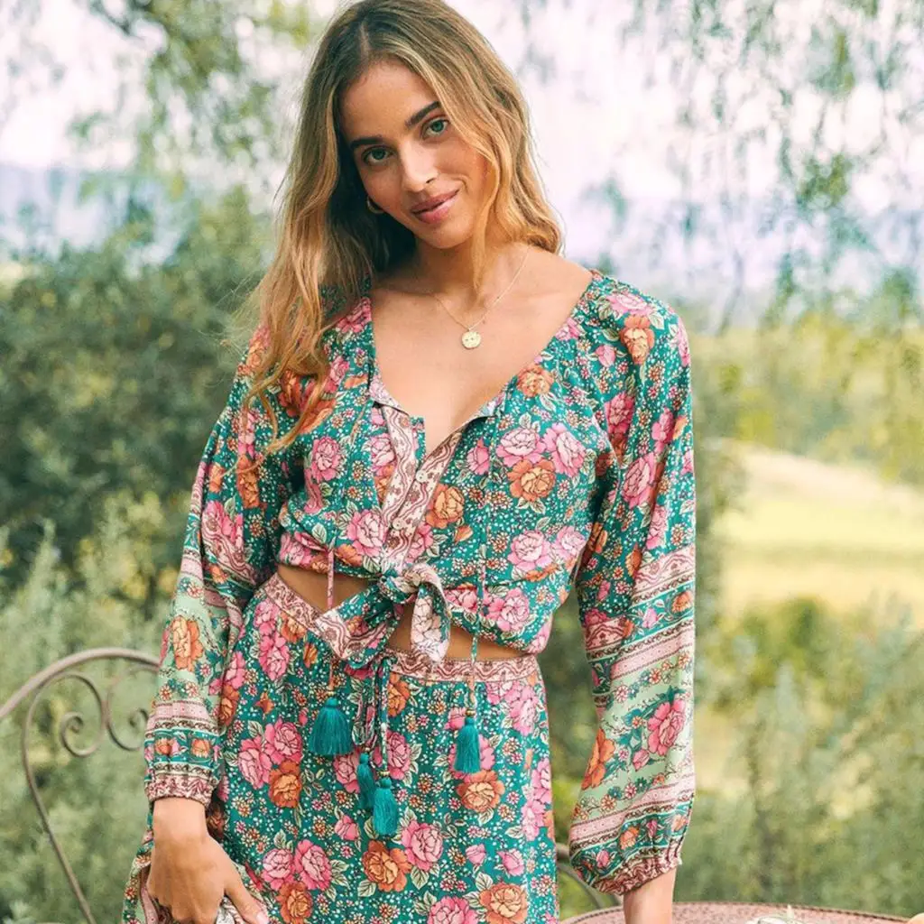 

Pirate Hippie Floral Boho Blouse Women Loose V neck Puff Sleeve Bohemian Shirt 2021 Summe Autumn Beach Holiday Tops Blouses