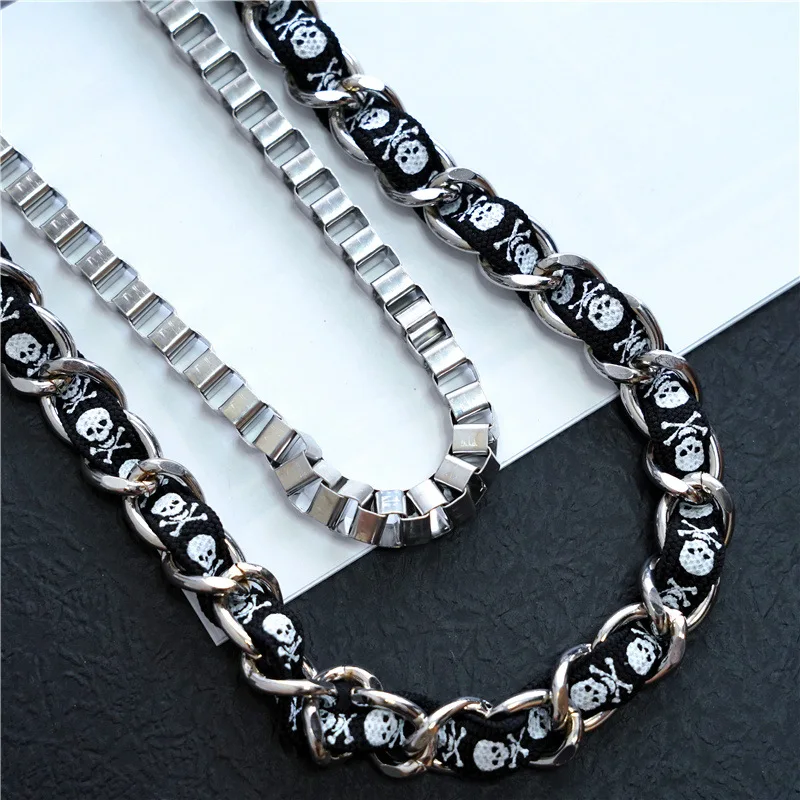 Мужской металлический брелок для ключей в виде головы черепа винтажном стиле