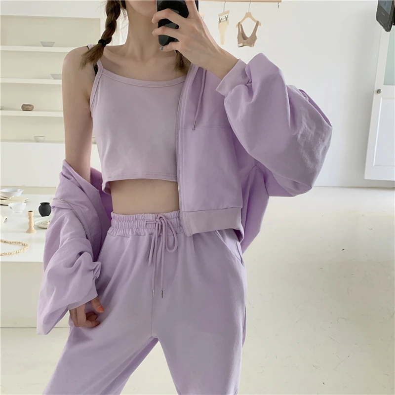 Женский спортивный костюм сиреневые брюки + укороченный топ куртка с капюшоном
