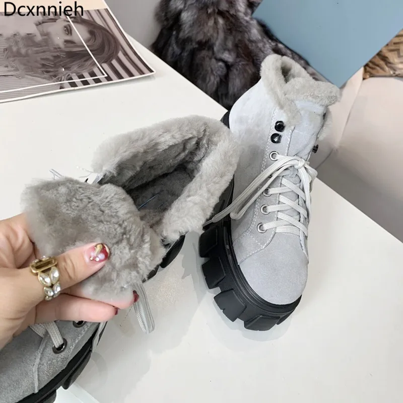 

Thick Sole Wool Women Snow Boots Platform Flat Brand Women Shoes Winter Suede Fur Ankle Boots Woman Warm Motorcycle Short Boots