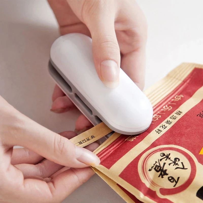 

Mini Sealing Machine Household Food Storage Portable Snack Bag Sealing Clip Multifunctional Pocket Sealing Small Tools