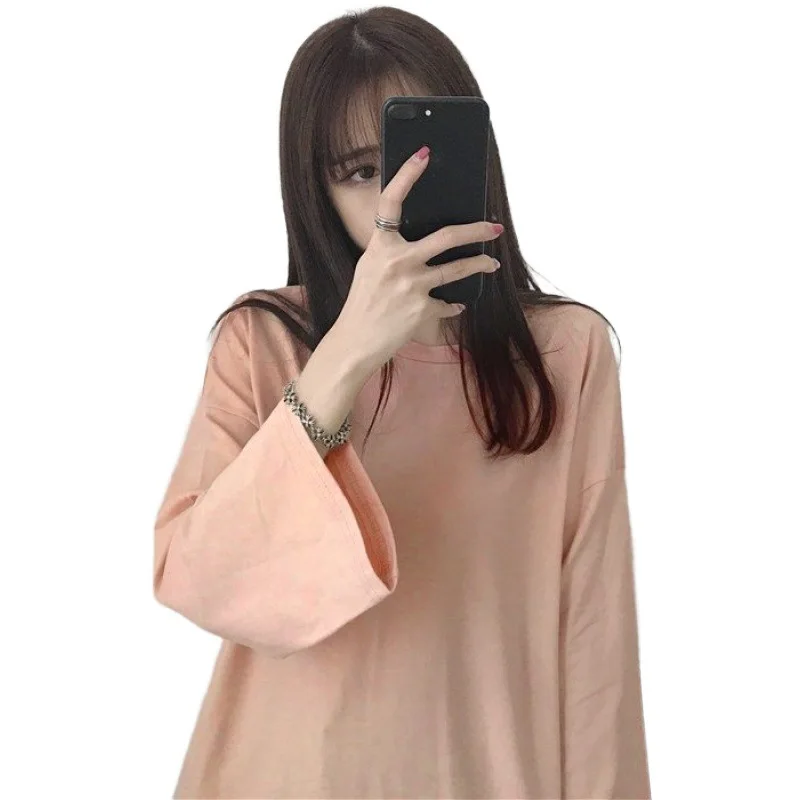 

2021 autumn women's Korean version of the basic loose solid color wild long-sleeved T-shirt student bottoming girlfriends shirt