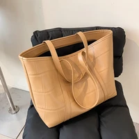 high capacity shoulder bags womens big tote 2021 luxury fashion stone ladies designer travel shopping handbags purses tote