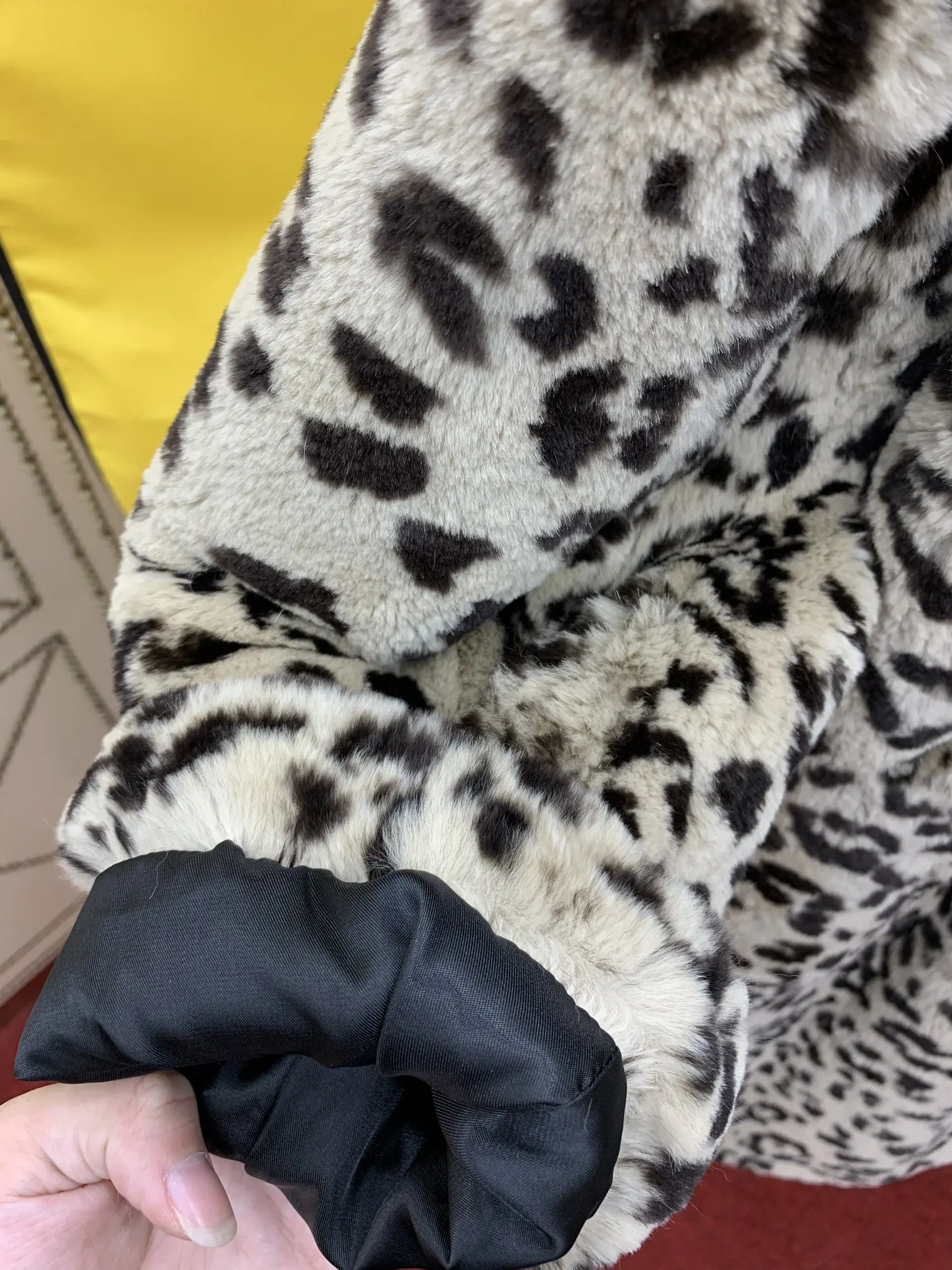 

Winter Coat Women 95CM Long Rex Rabbit Fur Leopard Coat With Wool Fur Collar Real Fur Teddy Bear Coat