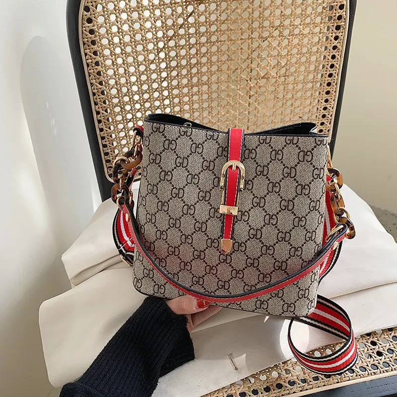 

Elegant Armpit Sling Handbags Solid Color Women PU Leather Shoulder Bags Simple Shoulder Messenger Bags for Women 2021