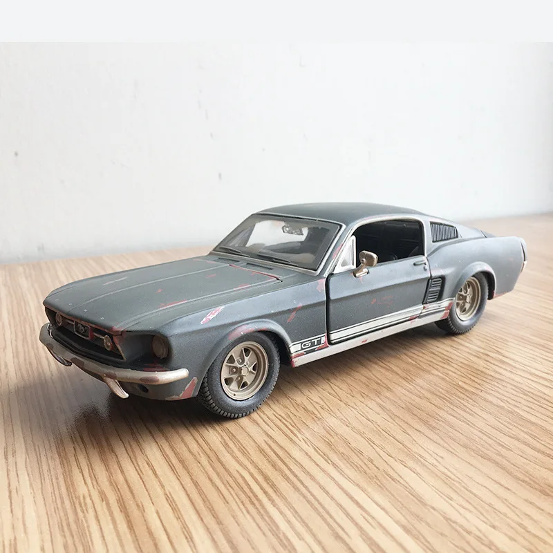 

1:24 Ford Mustang GT Make Old Car Model Diecast Simulation Toy Alloy Muscle Sports Car Model Metal Collection Childrens Toy Gift