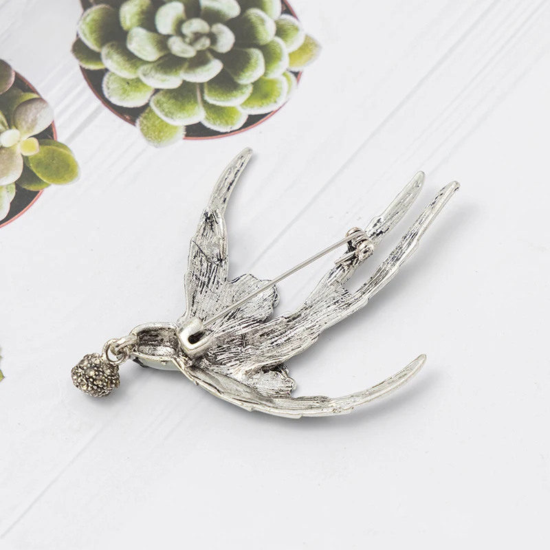 Drop oil enamel pendant swallow bird brooch men and women of the same style all-match personality creative suit coat accessory | Украшения