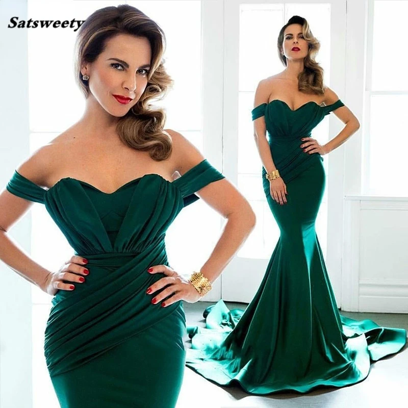 

2022 New Emerald Green Bridesmaid Dresses Sexy Off Shoulder Satin For Curvy Body Event Wedding Party Gowns Simple