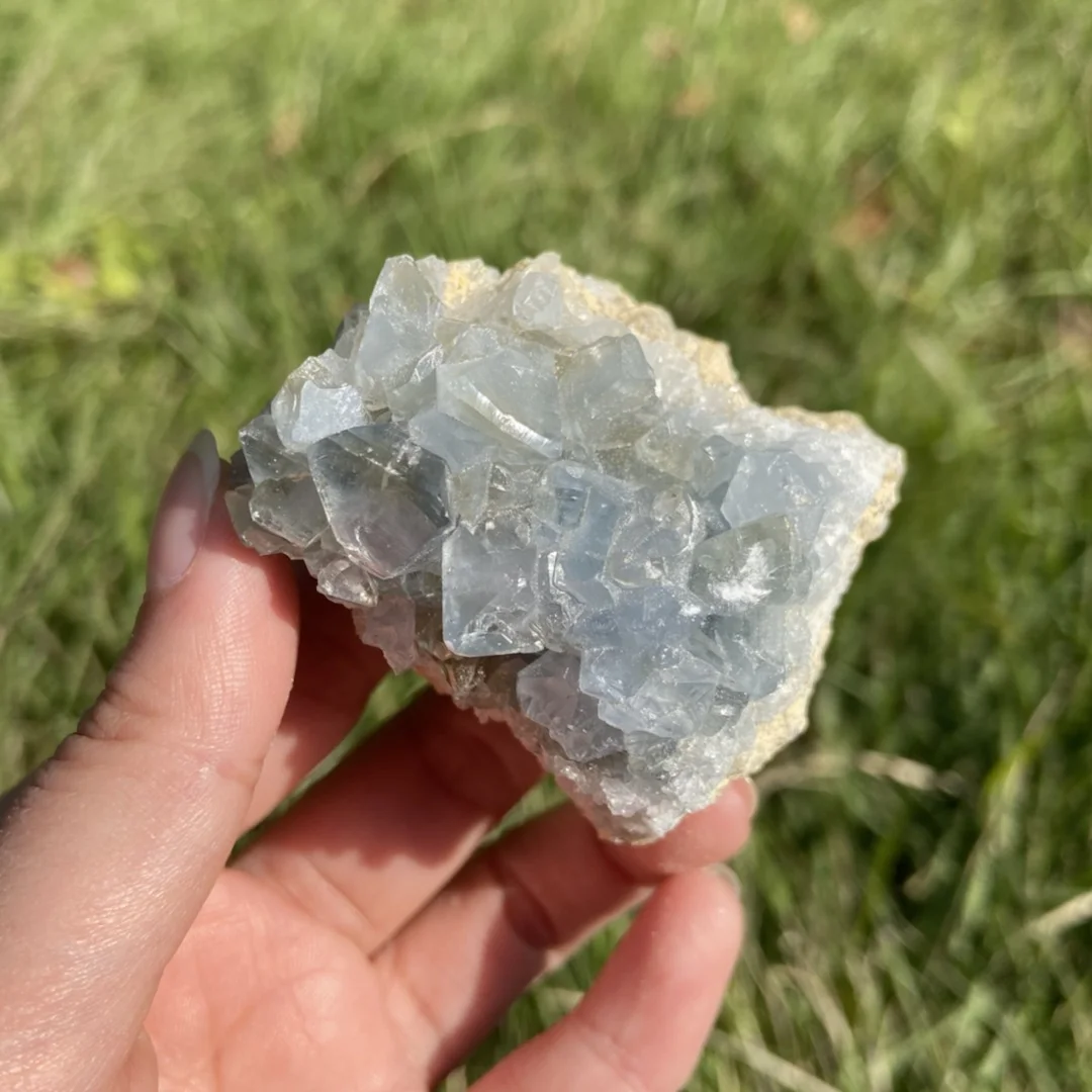 

Natural Beautiful Madagascar Celestite Crystal Raw Druzy Cluster Sky Blue Geode Rough Mineral Specimen Crystal Stone Decoration