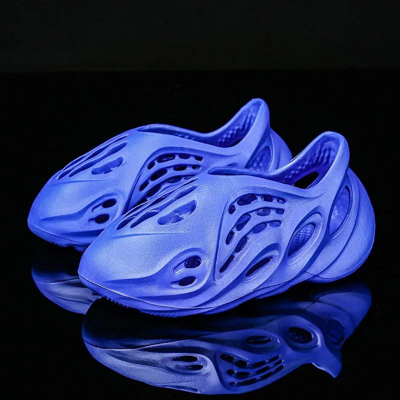 

2020 Children's Sandals Boys And Girls Coconut Hole Shoes Beach Outdoor Parent-child Shoes Breathable Lightweight Kids Slippers