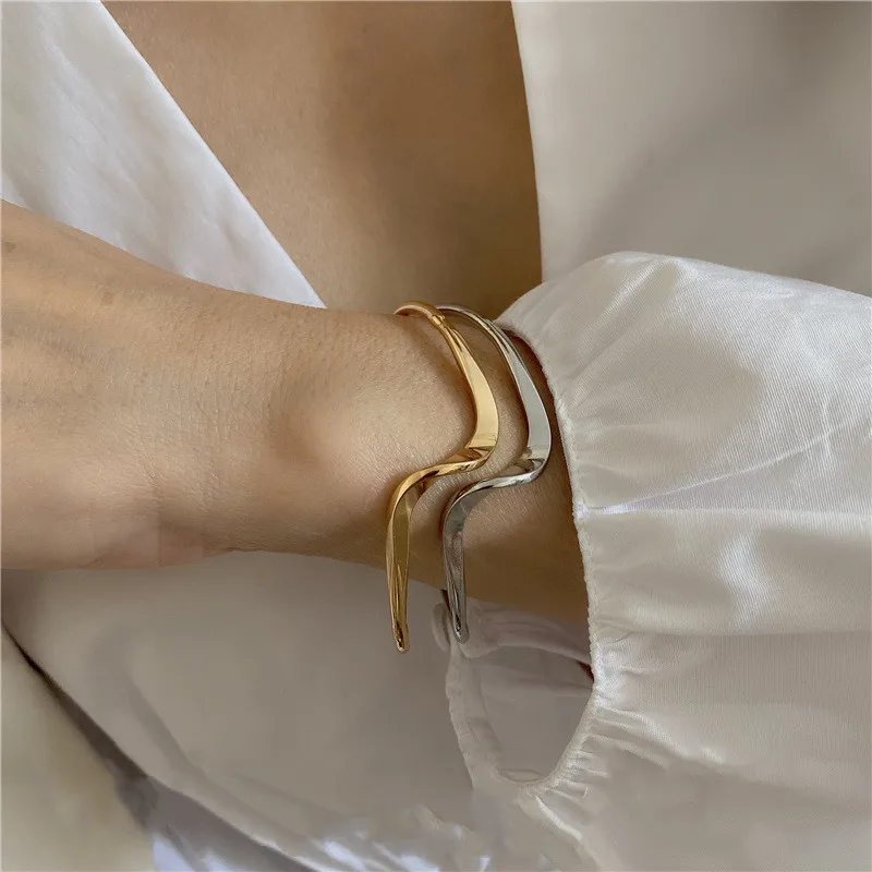 

ALLNEWME Minimalist Geometric Irregular Smooth Wave Bangles for Women Lady Brass Gold Open Bangles French Everyday Jewelry Gifts