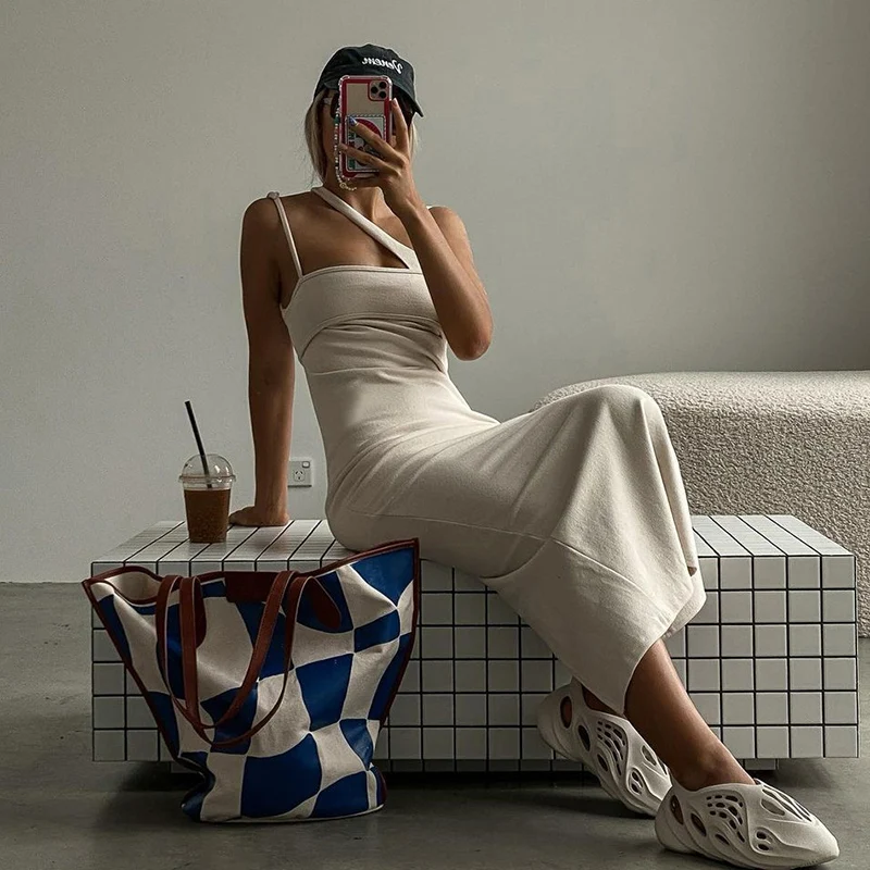 

2021 summer new women's dress with sexy halter straps, fashionable slim dress with hips, summer women's dress 2021, traf,