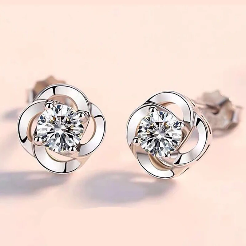 

New Style Cubic Zircon Ear Stud Four Leaf Grass Ear Nail Korea Temperament Female Women Earrings Adorns Article For Women 2021