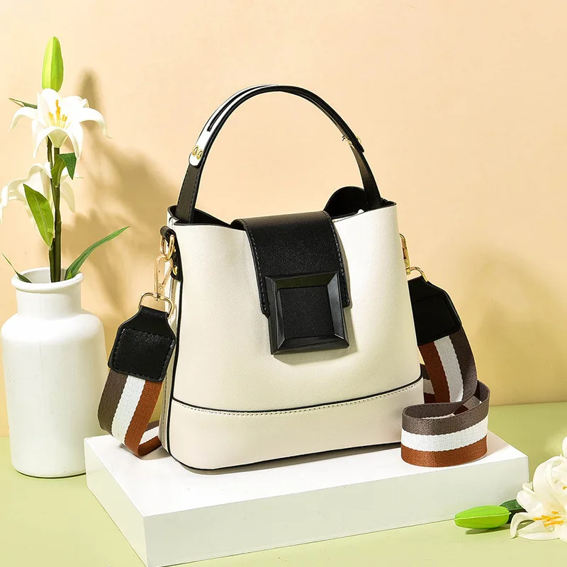 

Solid Color Bucket Bags 2021 New Fashion Leather Women's Handbag Personality Casual Large Capacity Shoulder Messenger Bag