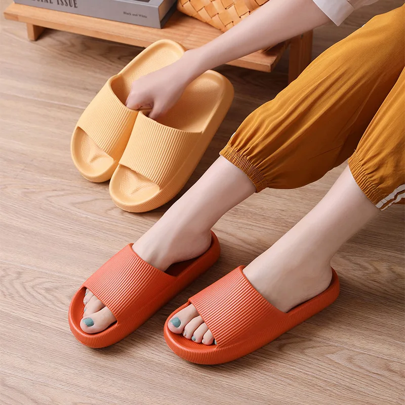 

2021 Thick Sole Home Women Slippers 4.5cm Heel Ladies Platform Flat Shoes Non-slip EVA Living Room Indoor Slides Women Slippers