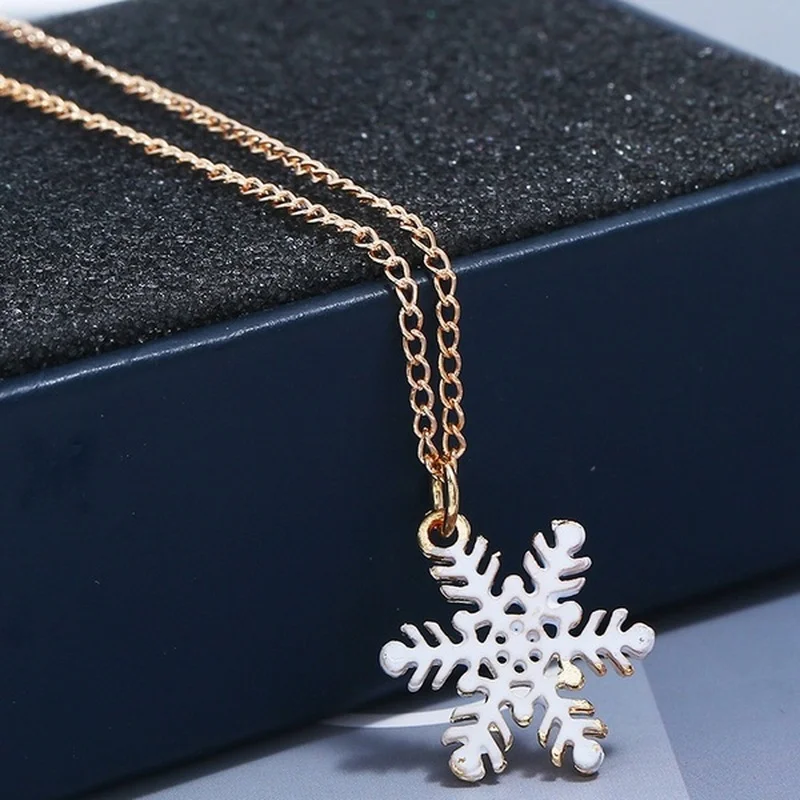 

Fashion Earring and Necklace Set Christmas Series Snowman Bell Elk Snowflake Xmas Tree Santa Women Cute Stud Earrings Necklaces