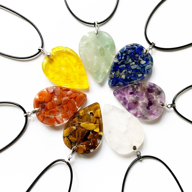 

7 Chakra Stones Orgonite Energy Pendant Necklace Resin Jewelry Crystal Beads Chips Geometric Spiritual Healing Necklace 1pc